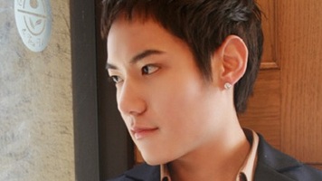 适合中学生男生发型推荐 学校也能拥有帅气型男发型