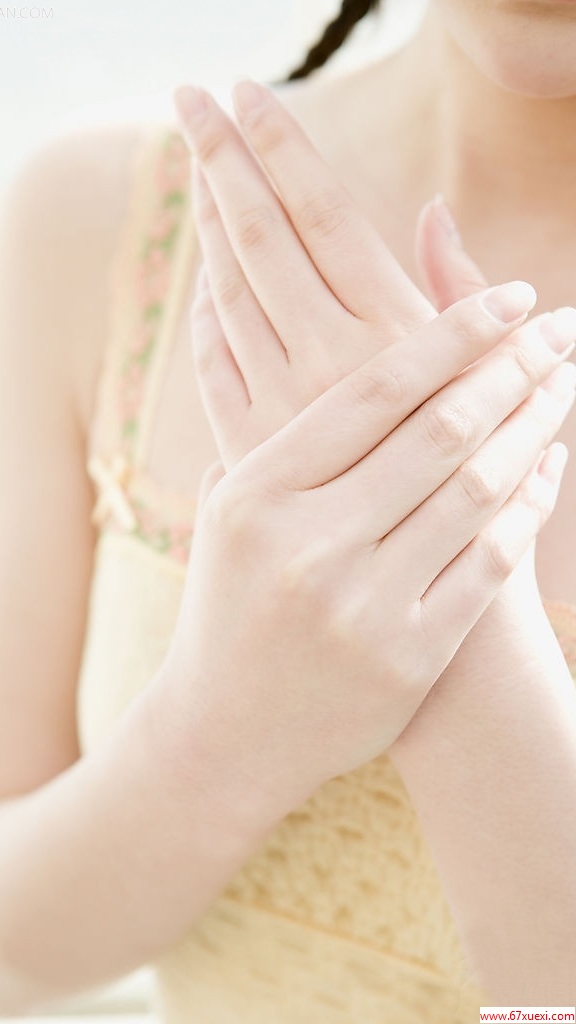 如何让自己有一双白白嫩嫩的玉手呢？ www.67xuexi.com