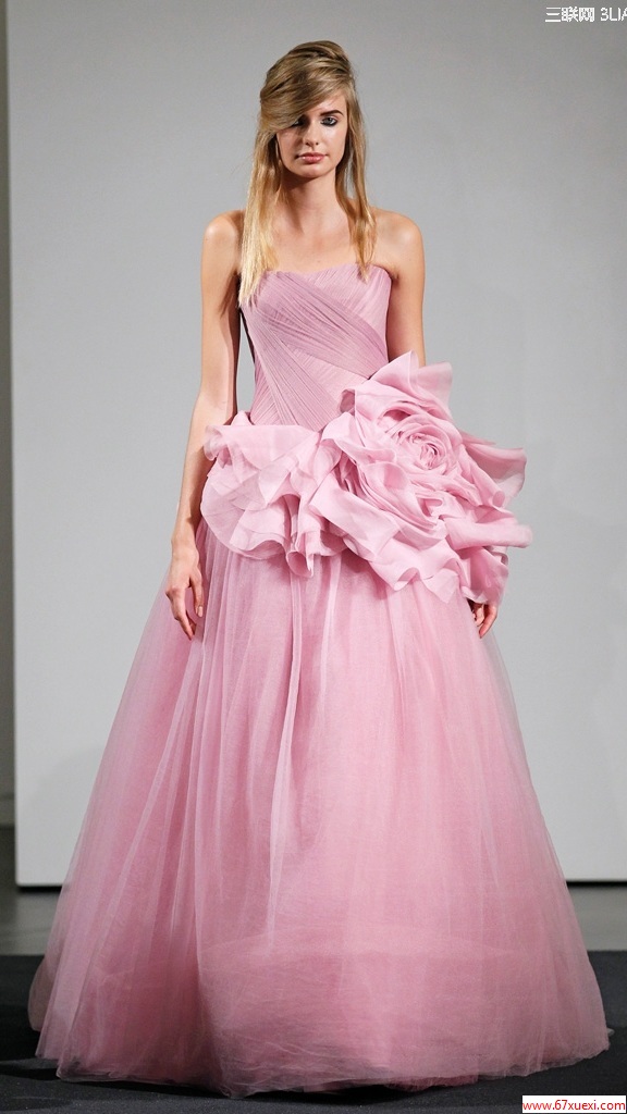Vera Wang2014秋冬时尚婚纱  www.67xuexi.com