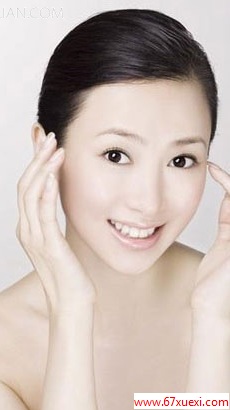 额头皱纹怎么去 按摩方法最健康！ www.67xuexi.com