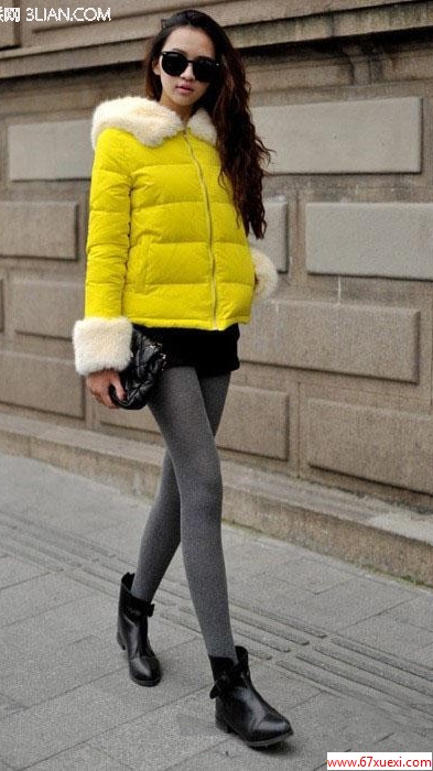 大外套羽绒服+打底裤 显瘦一秒速搭 www.67xuexi.com