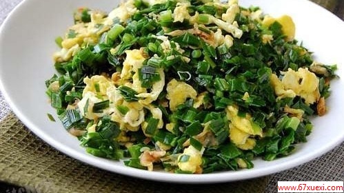 韭菜炒鸡蛋的春季养生功效 www.67xuexi.com