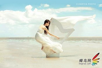 漂浮的旋律 教你在海边拍出唯美女神组照