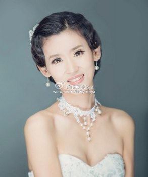 不同风格的新娘造型 www.67xuexi.com