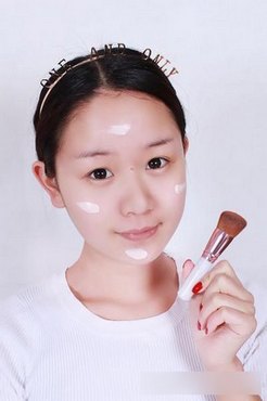 BB霜打底