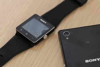 Smartwatch 2飺˫ֵ