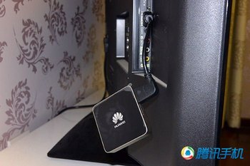 华为秘盒体验：体形小巧的电视盒能玩微信